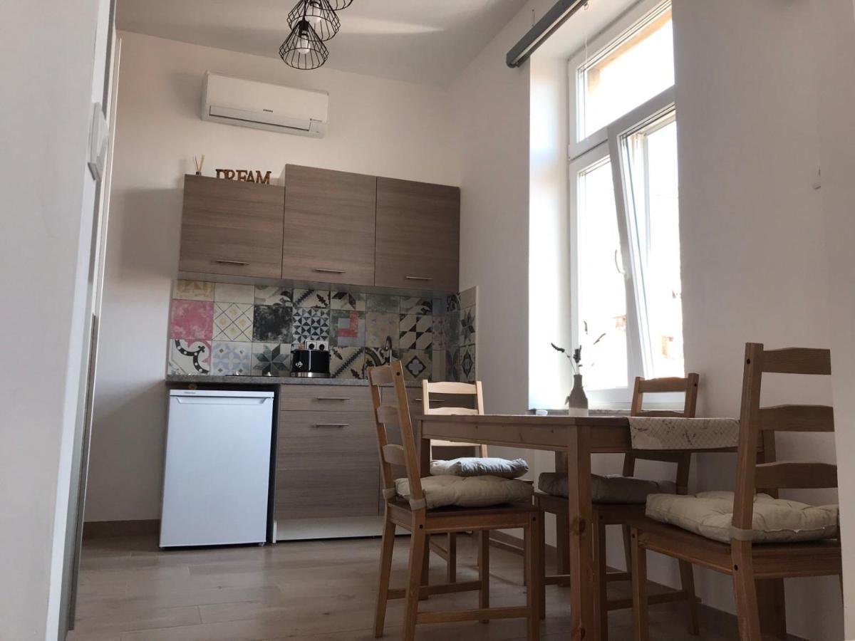 Studio Apartmani Paola Рийека Екстериор снимка